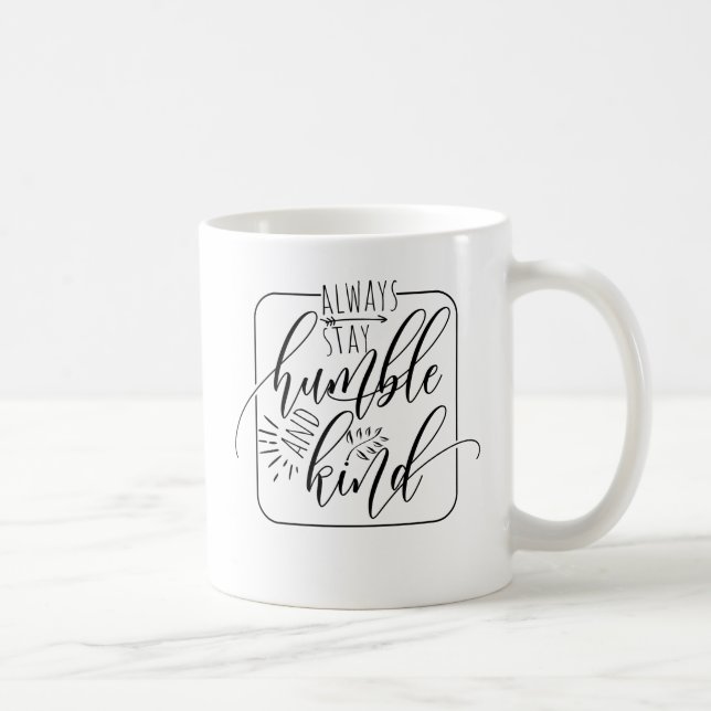 De Café Permaneça sempre caneca humilde e amável da ioga (Direita)