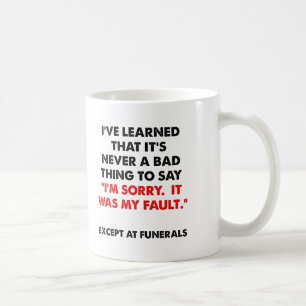 De Café Pesaroso na caneca engraçada dos funerais