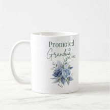 Promovido à vovó 2025, caneca azul floral