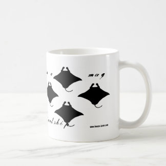 De Café Raios em uma caneca à amizade