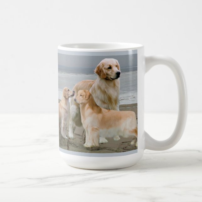 De Café Retrievers dourados na caneca da praia (Direita)