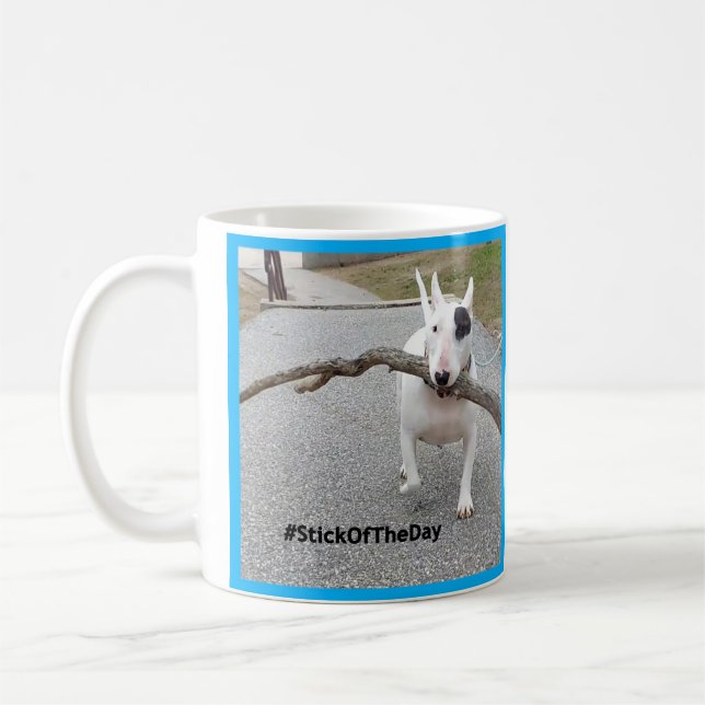 De Café Rex a vara da tevê Terrier da caneca do dia (Esquerda)