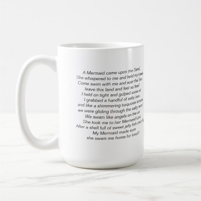 De Café Sereia e poema bonitos da sereia em uma caneca (Esquerda)