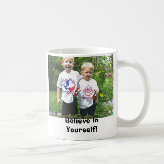 De Café Seth e Caleb acreditam em o senhor mesmo a caneca