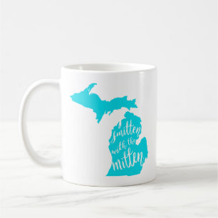 De Café Smitten com a caneca do mitene
