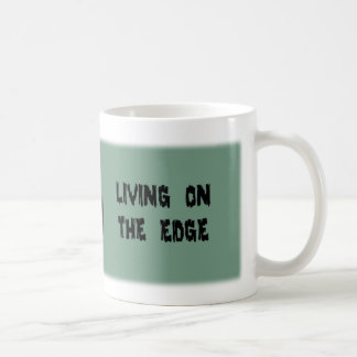 De Café Tatu na caneca da borda