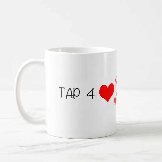 De Café Torneira do PERISCÓPIO para a caneca dos corações (Esquerda)