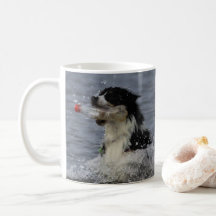 Uma caneca bonito para amantes do cão