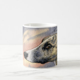 De Café Uma CANECA tímida, considerável do cão