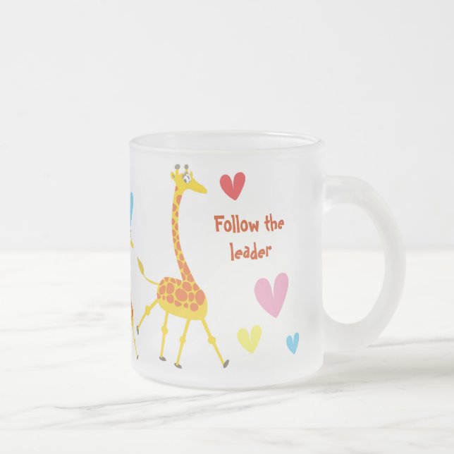 De Café Vidro Jateado Caneca com os girafas que seguem o líder (Direita)