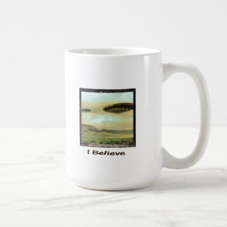 De Café Vintage "eu acredito" a caneca do UFO