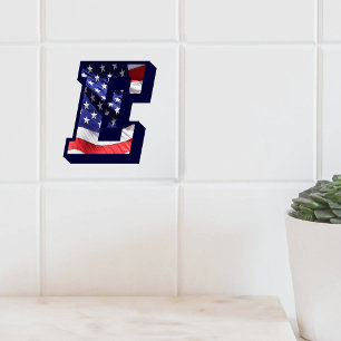 De Cerâmica Azulejo americano da foto da letra "E" da bandeira