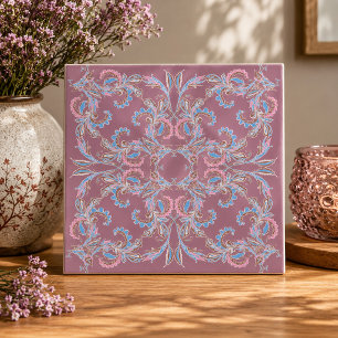 De Cerâmica Azulejo Árabe Rosa e Azul Antigo em Bege Desbotado