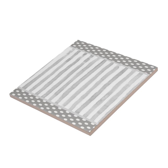 De Cerâmica Azulejo Branco e Faixa Cinza (Lateral)