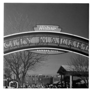 De Cerâmica Azulejo preto e branco do mercado da cidade