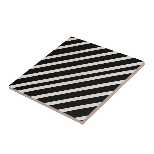 De Cerâmica Azulejo Preto e Listra Bege (Lateral)