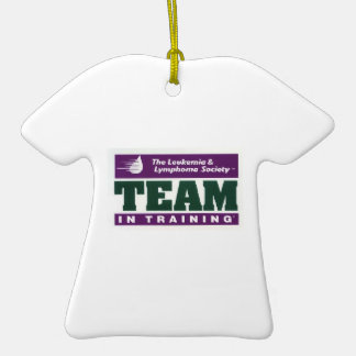 De Cerâmica Equipe no ornamento do feriado do treinamento