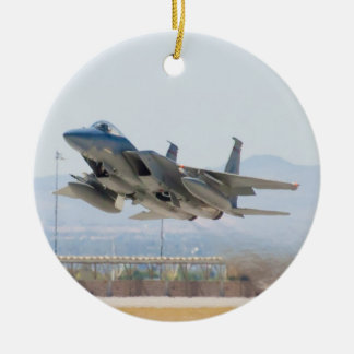 De Cerâmica F-15C Eagle descolam o ornamento