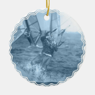 De Cerâmica Kiteboarders com ornamento dos Windsurfers