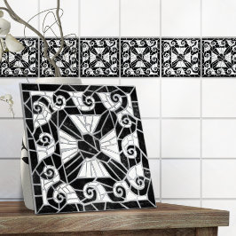 De Cerâmica Mármore Negro Mágico, Azulejo quebrado grego