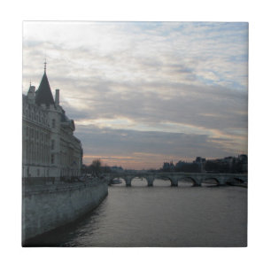De Cerâmica Na moda Azulejo com belo pôr do sol em Paris