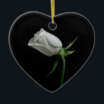 De Cerâmica Ornamento cor-de-rosa romântico<br><div class="desc">Ornamento cor-de-rosa romântico branco bonito. Adicione sua data especial ou umas citações favoritas….</div>