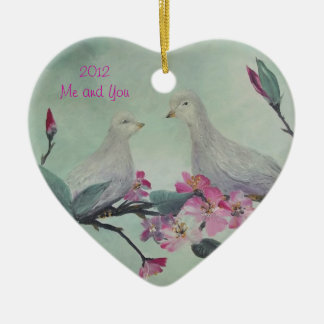 De Cerâmica Ornamento das pombas do amor com TEXTO