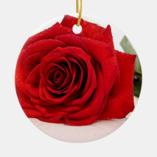 De Cerâmica Ornamento longo da rosa vermelha da haste