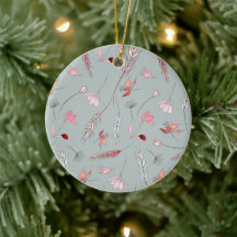 Um ornamento circular com fundo cinza claro