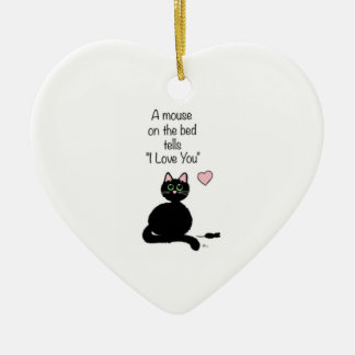 De Cerâmica Um rato na cama diz "eu te amo" o ornamento