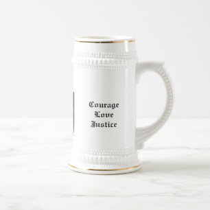 De Cerveja Uma caneca com seu possui muito a brasão