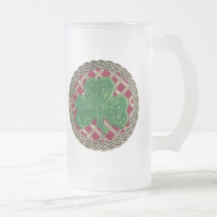 De Cerveja Vidro Jateado Shamrock, Latice E Nódulos Celtais Na Caneca Verme
