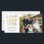 De Festividades Cartão Hanukkah Feriado - Foto "Ame um Latke"<br><div class="desc">Feriado, Cartão com fotos de Hanukkah, "Larguem-se ao Vivo Ame um Latke" Brilhante, Cartão com fotos com envelope branco. Personalize, substituindo fotos e texto, "Happy Hanukkah, The Blumbergs" Personalize o texto escolhendo seu estilo de fonte, cor e tamanho favoritos. Obrigados para parar e comprar por aqui! Muito apreciado. Feliz Hanukkah!...</div>