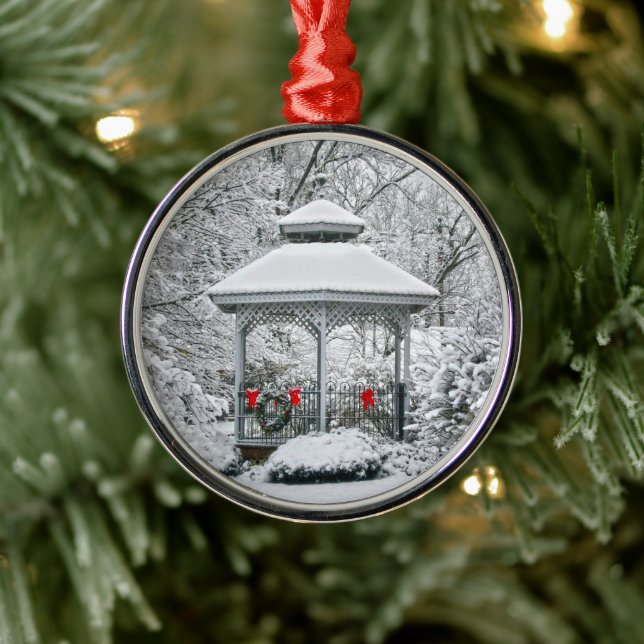 De Metal Gazebo no Ornamento Metálico da Neve (Árvore)