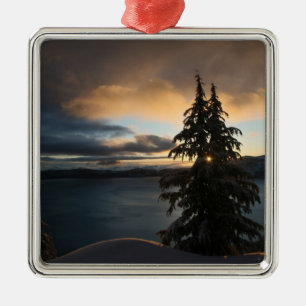 De Metal Lago crater no ornamento do inverno