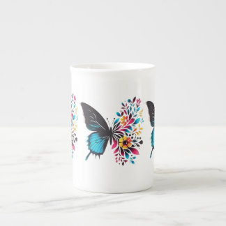 De Porcelana Borboleta elegante e caneca floral
