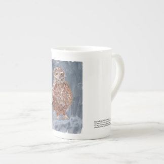 De Porcelana Coruja pequena elegante com a caneca cinzenta do