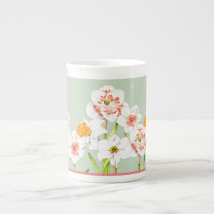 De Porcelana Daffodils em uma caneca chinesa óssea