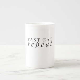 De Porcelana Rápido coma a caneca do clássico da repetição