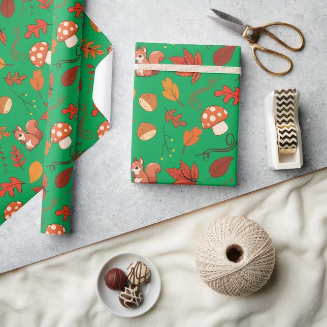 De Presente Esquilos sem costura e papel para enrolar castanha (Artesanato)