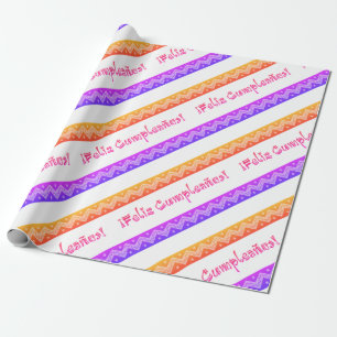 De Presente Feliz cumpleanos arriba embrulhando papel