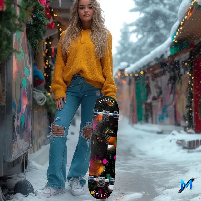 Deck de Skate Abstrato Vibrante com Neon e Meios-T (Criador carregado)