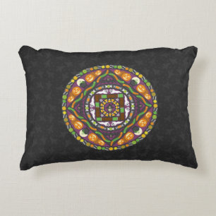 Decorativa Almofada de Acabamento em Mandala de Guloseimas e 