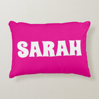 DECORATIVA ALMOFADA ROSA COM NOME MODERNO PERSONALIZADO