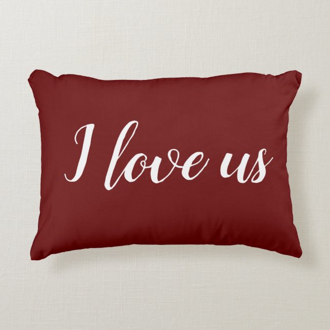 Decorativa "Eu amo nós" em Almofada de Acabamento Vermelho Pr (Frente)