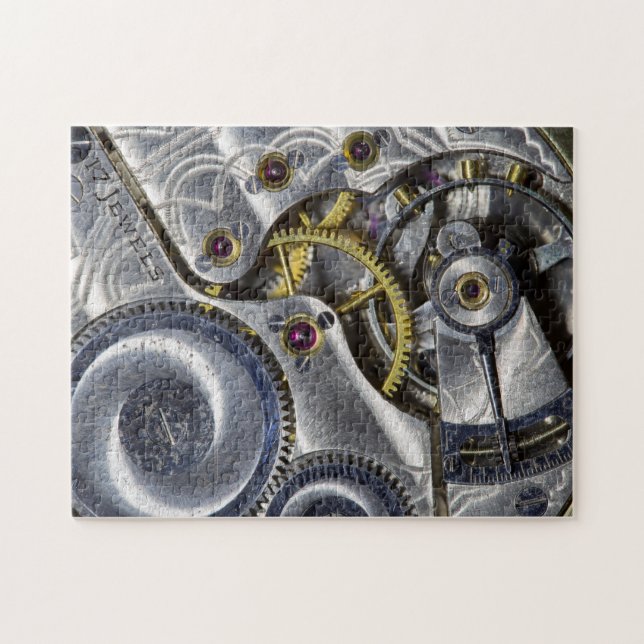 Dentro de um quebra-cabeça de relógio de bolso (Horizontal)