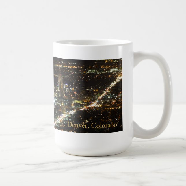 Denver Colorado na caneca de café da noite (Direita)