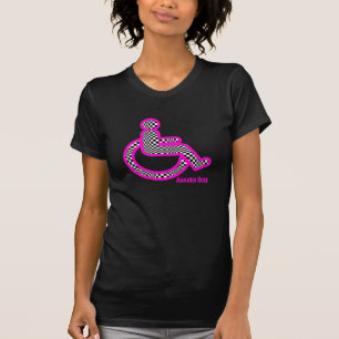 Desabilitou no t-shirt retro das mulheres