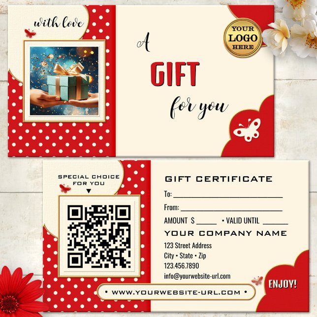 Desconto Cartão de Presente de Fotografia com Borboleta Ret (Retro gift certificate featuring a red and ivory polka dot design with butterflies - QR code - logo)
