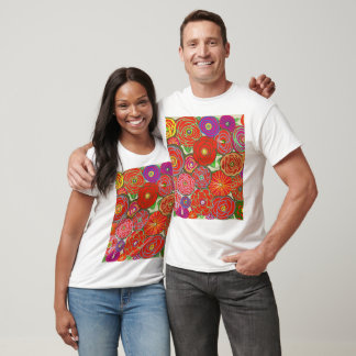 Desenho Multicolorido em Camiseta Branca